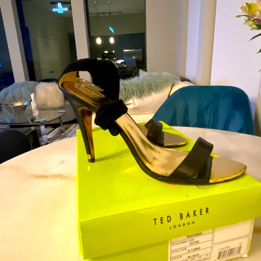 Ted Baker London Sackina Black Leather Ankle Strap Sandal